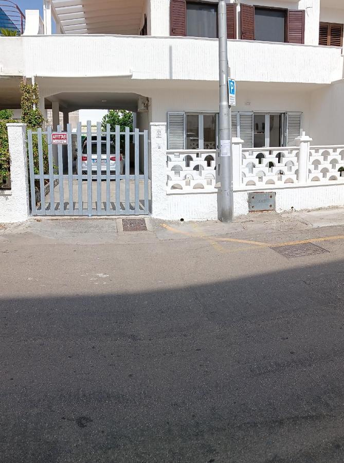 Casa Bro Villa Torre dell'Orso Bagian luar foto